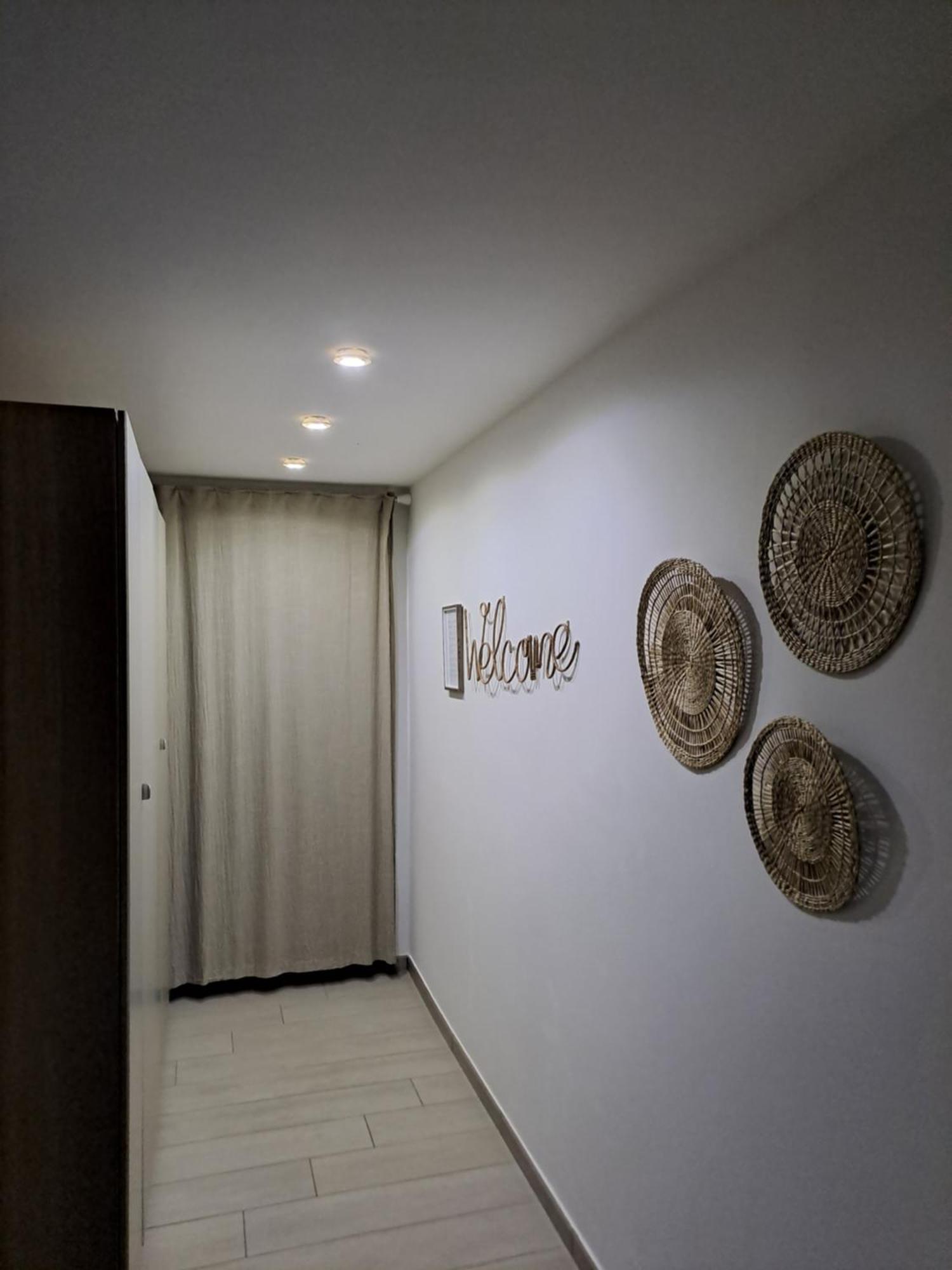Fiumicino Airport Sunflower Room エクステリア 写真